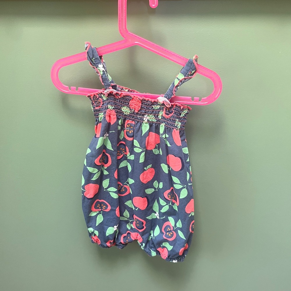 Hanna Andersson Baby Girl Romper Size 80‎ (18-24m) Apple Print Romper